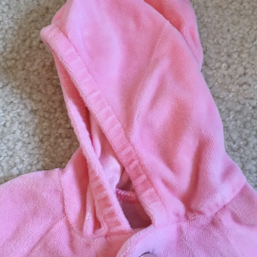 N/A pink velour